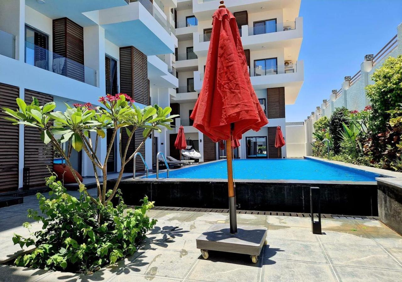 Sanctuary Sunlit Hurghada Haven With 4 Pools, Rooftop Sunsets & Gourmet Bites Steps Away Экстерьер фото
