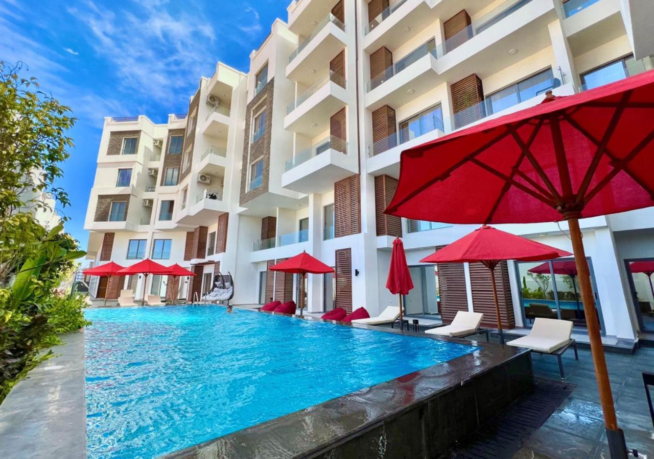 Sanctuary Sunlit Hurghada Haven With 4 Pools, Rooftop Sunsets & Gourmet Bites Steps Away Экстерьер фото