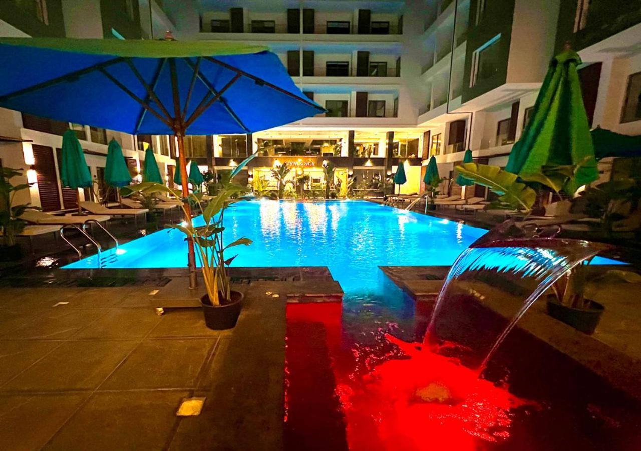 Sanctuary Sunlit Hurghada Haven With 4 Pools, Rooftop Sunsets & Gourmet Bites Steps Away Экстерьер фото